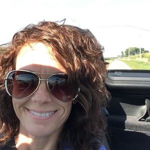 Meet your Posher, Becky